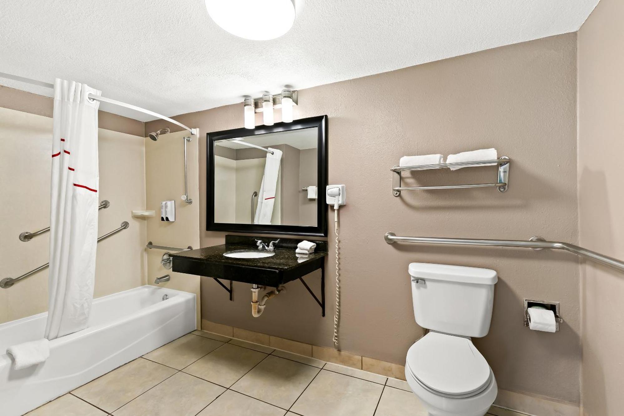 Red Roof Inn & Suites Duncan Zewnętrze zdjęcie